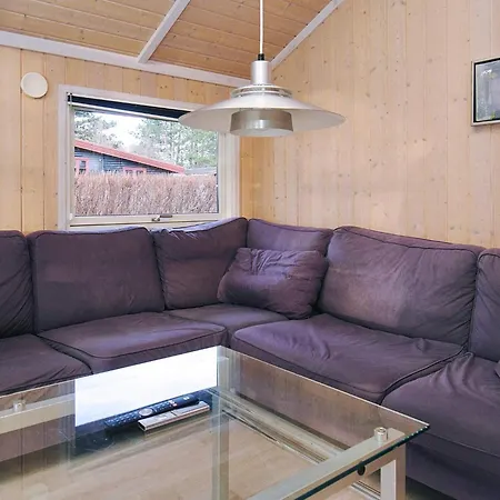 4 Star In Hébergement de vacances Asnæs
